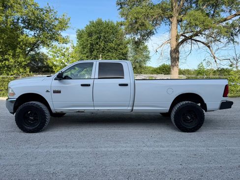 Used 2012 RAM 2500 ST w/ Chrome Appearance Group AWD/4WD image 8