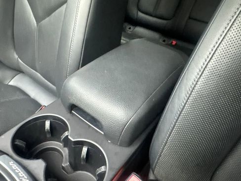 Used 2023 Porsche Macan image 68