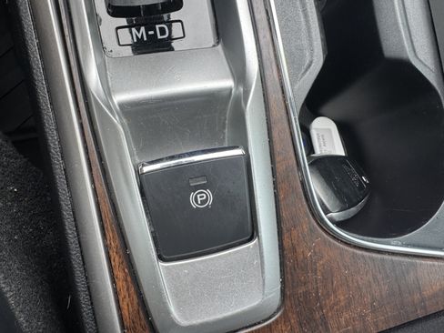Used 2021 Subaru Ascent Touring AWD/4WD image 33