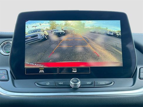 Used 2025 Chevrolet Blazer LT image 13