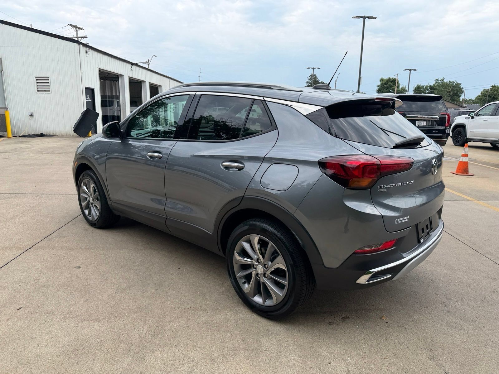Used 2021 Buick Encore GX Essence w/ Experience Buick Package AWD/4WD image 28