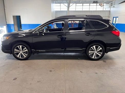 Used 2018 Subaru Outback 3.6R Limited image 6