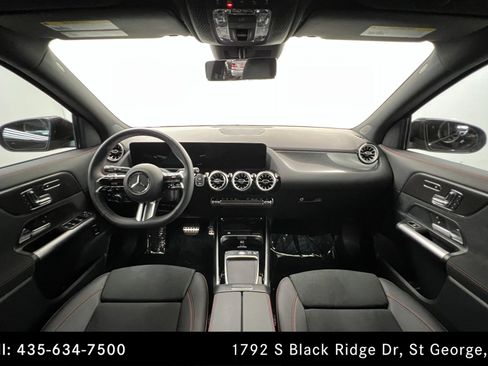 Certified 2025 Mercedes-Benz GLA 250 image 9