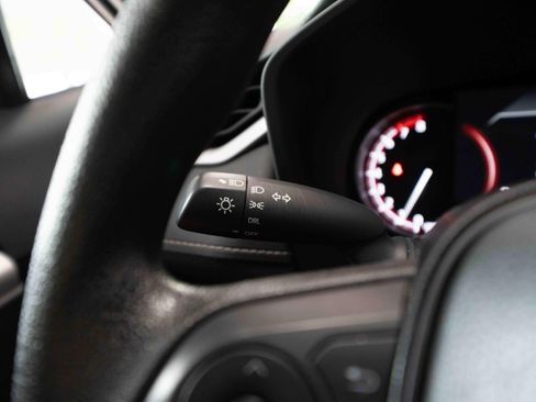 Used 2025 Toyota RAV4 LE AWD/4WD image 13
