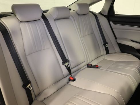 Used 2020 Honda Accord EX-L image 33