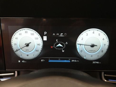 Certified 2024 Hyundai Elantra SEL FWD image 12