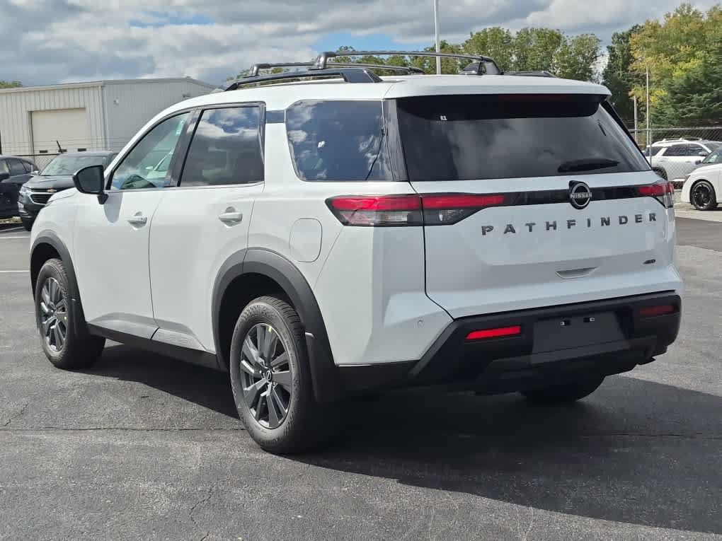New 2026 Nissan Pathfinder SV w/ Cargo Package AWD/4WD image 4