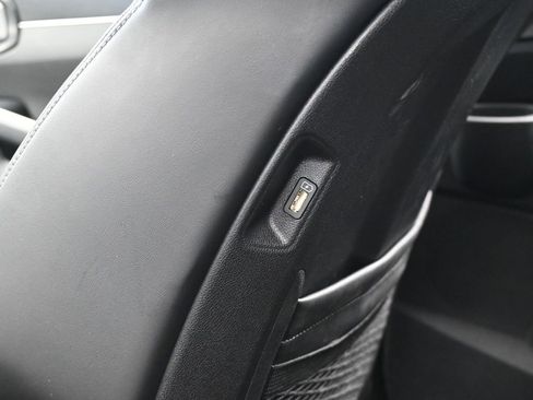 Used 2023 Kia Sorento S image 36