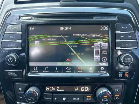 Used 2017 Nissan Maxima 3.5 SL FWD image 23
