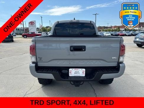 Used 2020 Toyota Tacoma TRD Sport AWD/4WD image 6