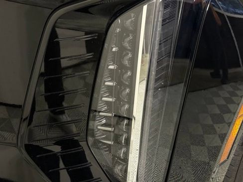 Certified 2026 Cadillac Escalade Luxury AWD/4WD image 14