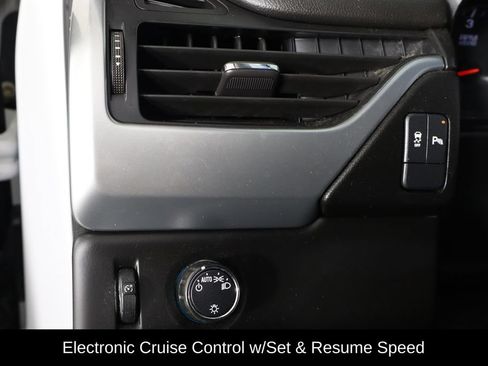 Used 2017 Chevrolet Tahoe 2WD image 16