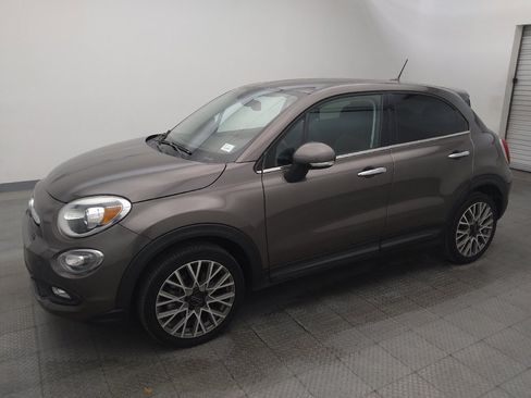 Used 2017 FIAT 500X Lounge FWD image 2