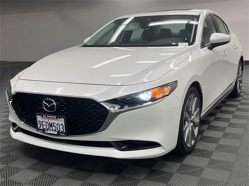 Used 2022 MAZDA MAZDA3 s image 2