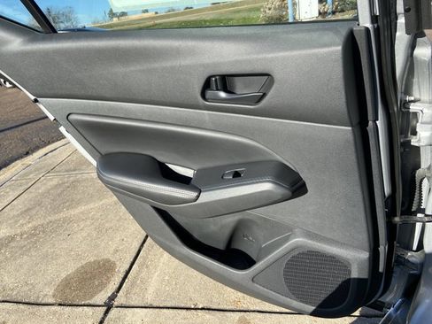 Used 2024 Nissan Altima 2.5 SV image 48