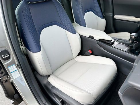 Used 2021 Lexus UX 250h w/ Premium Package AWD/4WD image 25