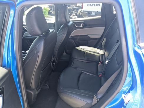 Used 2025 Jeep Compass Limited AWD/4WD image 28