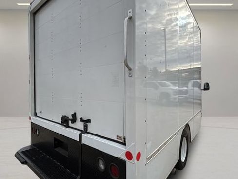 Used 2024 Ford E-350 and Econoline 350 Super Duty w/ Driver's Safety Package image 34