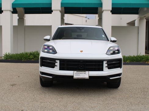 Certified 2026 Porsche Cayenne image 10
