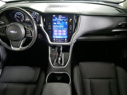 Used 2021 Subaru Outback Limited image 10