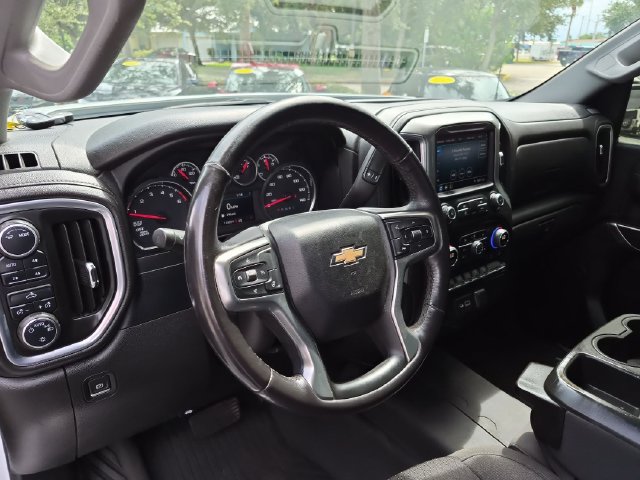 Used 2022 Chevrolet Silverado 1500 LT AWD/4WD image 10