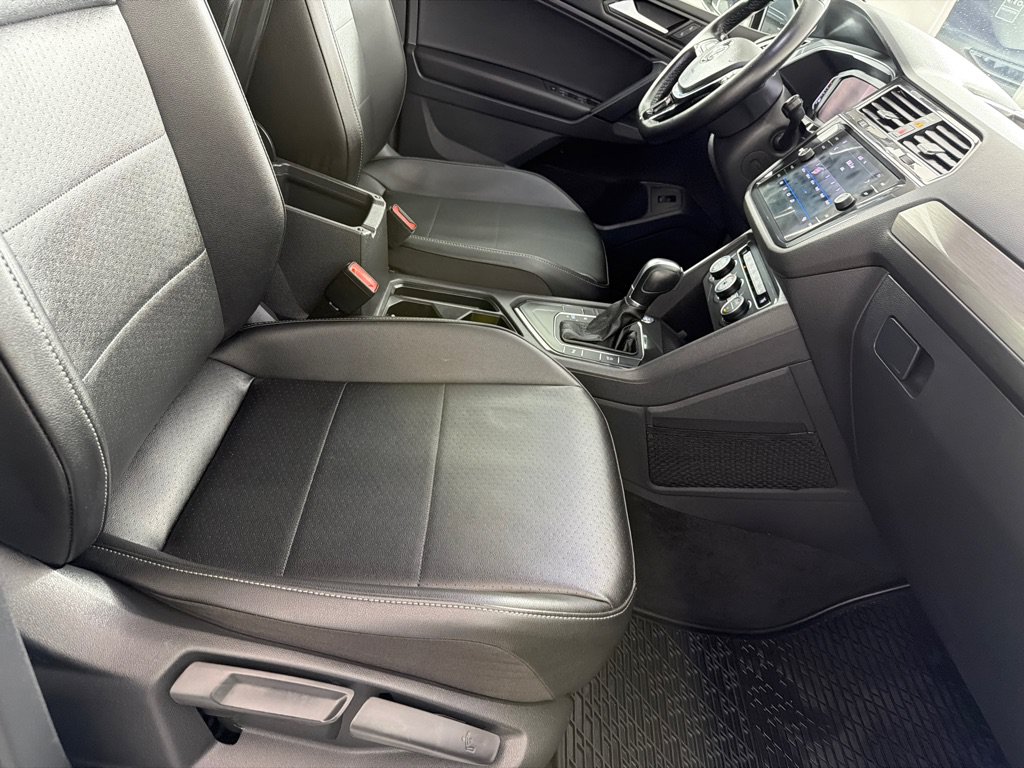 Used 2019 Volkswagen Tiguan SEL FWD image 24