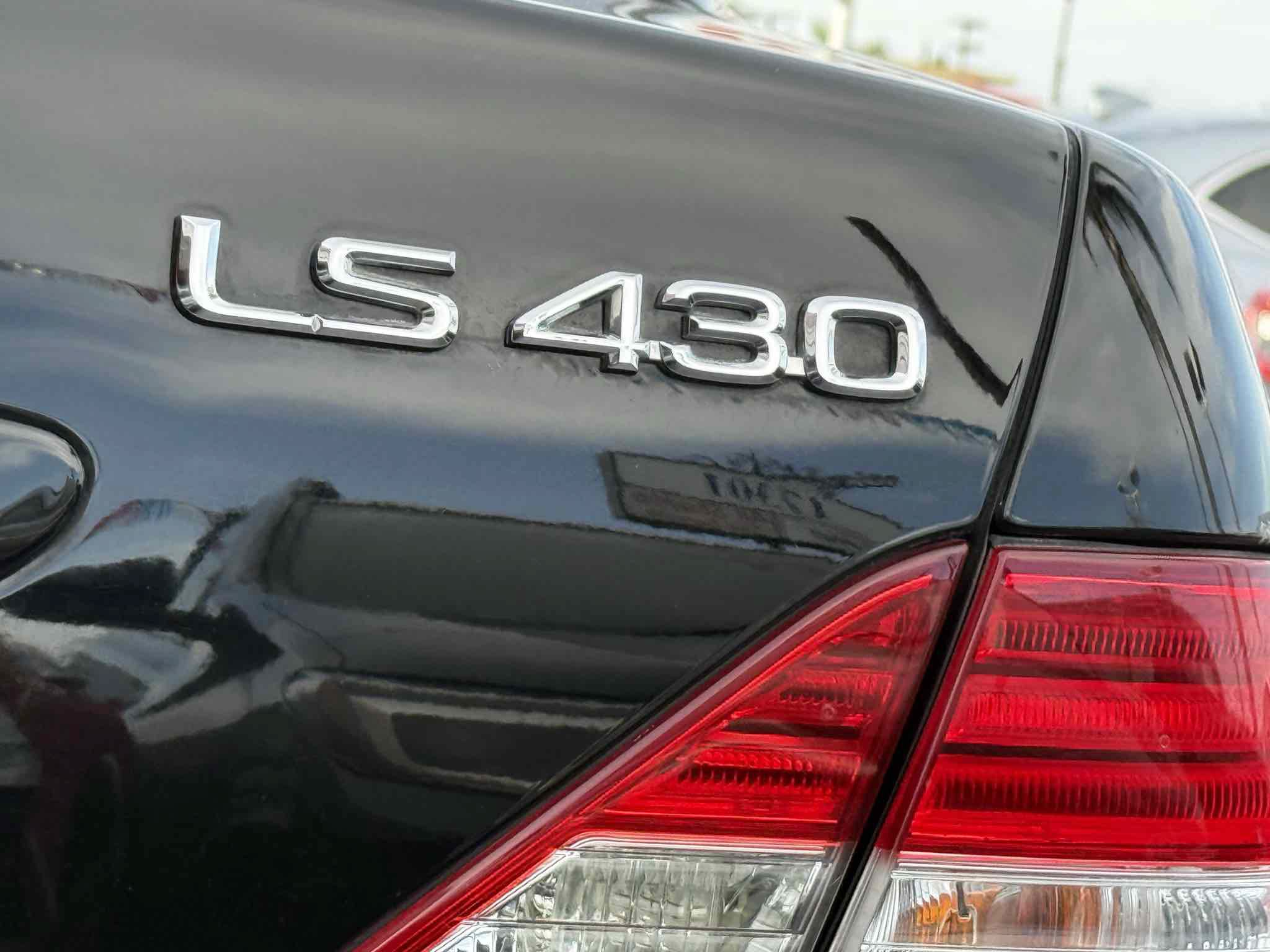 Used 2005 Lexus LS 430 RWD image 6