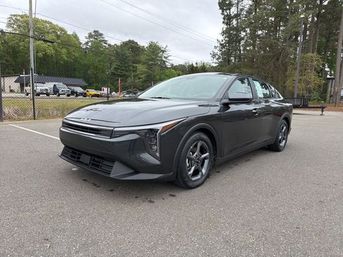 Used 2025 Kia K4 FWD image 1