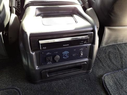 New 2025 GMC Savana 2500 Extended w/ Driver Convenience Package image 19