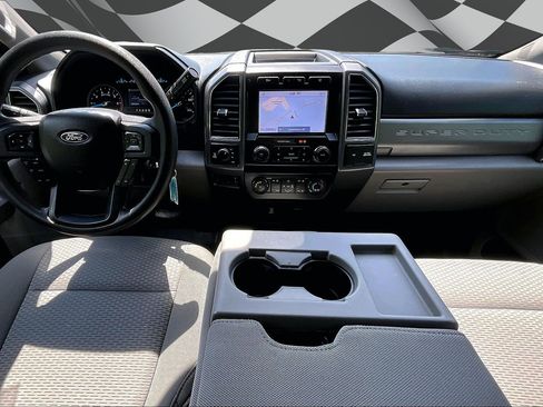 Used 2020 Ford F350 XLT w/ XLT Premium Package AWD/4WD image 15