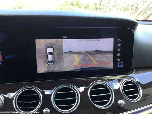 Used 2021 Mercedes-Benz E 350 Sedan image 14