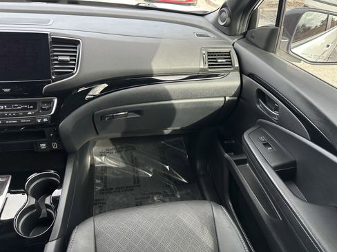 Used 2020 Honda Passport Touring image 17