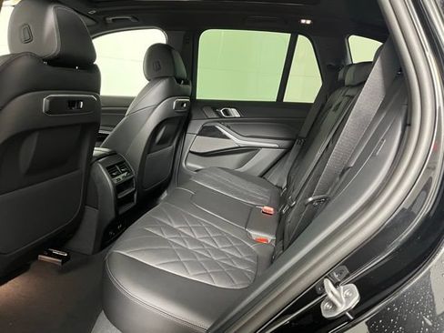 New 2026 BMW X5 xDrive40i w/ M Sport Package AWD/4WD image 14