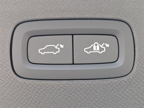 New 2026 Volvo XC90 T8 Ultra w/ Protection Package Premier image 14