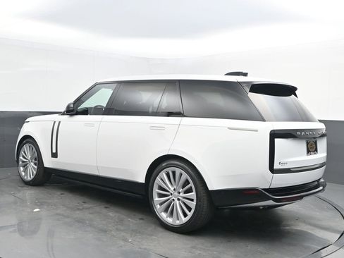 New 2025 Land Rover Range Rover Long Wheelbase SE image 5
