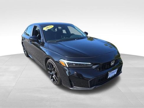 Used 2025 Honda Civic Sport image 2