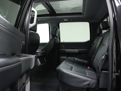 Used 2023 Ford F250 Lariat w/ Lariat Ultimate Package image 13