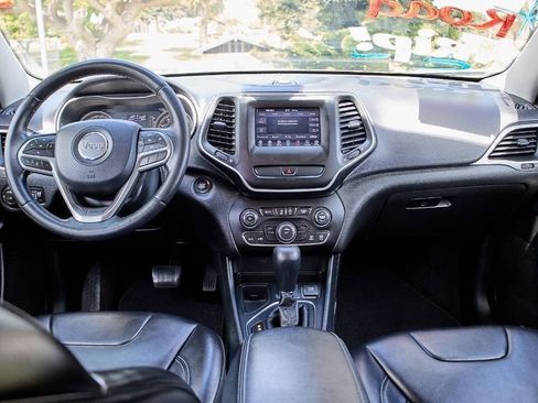 Used 2019 Jeep Cherokee Latitude Plus image 47