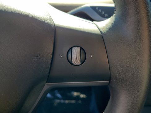 Used 2021 Tesla Model 3 Long Range image 23