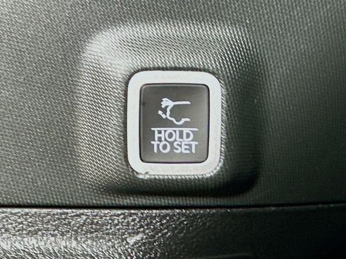 Used 2024 Jeep Grand Cherokee Limited 4xe image 31