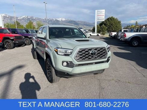 Used 2023 Toyota Tacoma TRD Sport w/ Advanced Technology Package AWD/4WD image 11