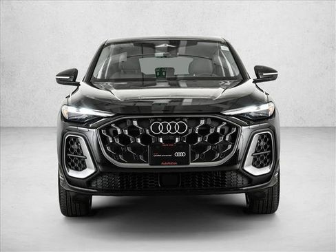Used 2025 Audi Q5 Premium w/ Convenience Package AWD/4WD image 2