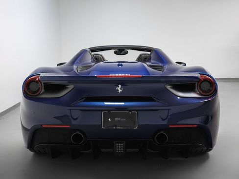 Used 2017 Ferrari 488 Spider RWD image 37