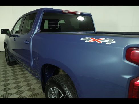 Used 2024 Chevrolet Silverado 1500 LT image 17