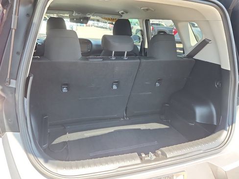 Used 2023 Kia Soul LX w/ Option Group 015 FWD image 11