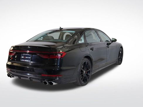 Used 2023 Audi S8 image 9