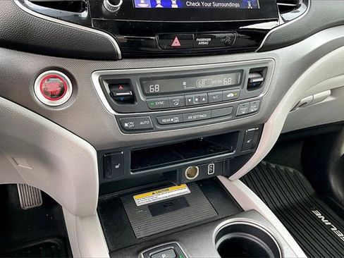 Used 2023 Honda Ridgeline RTL-E image 16