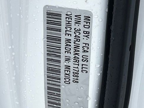 Used 2024 Jeep Wagoneer Launch Edition image 4