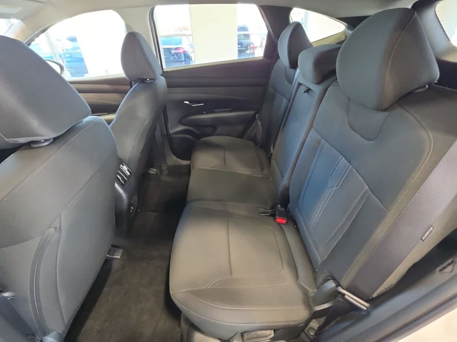 Used 2025 Hyundai Tucson SEL AWD/4WD image 30