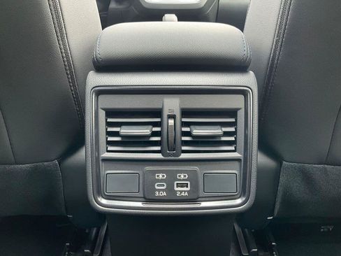 Certified 2025 Subaru Forester Limited AWD/4WD image 15